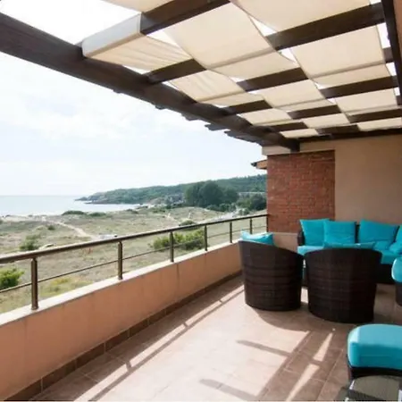 Smokinya Sea View